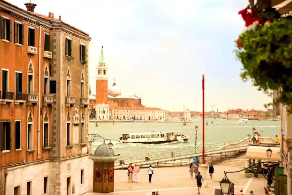 Apartamento Biennale Apt Balcony Venecia